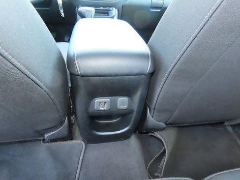 Used 2020 Chevrolet Colorado LT image 21