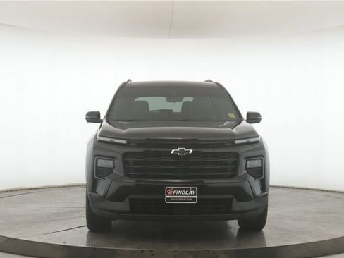 Used 2026 Chevrolet Traverse LT w/ Midnight/Sport Edition image 12