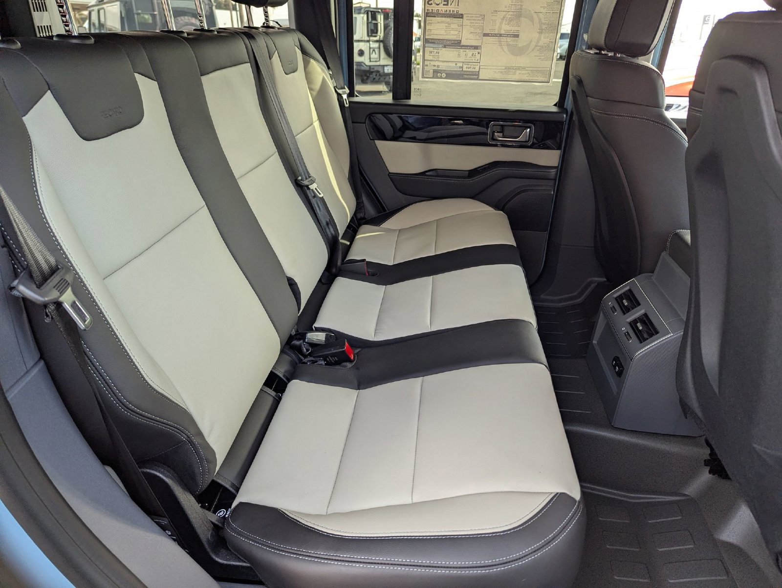 Used 2025 INEOS Grenadier Station Wagon AWD/4WD image 24