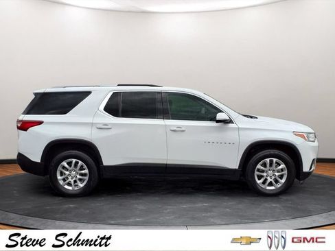 Used 2018 Chevrolet Traverse LT FWD image 27