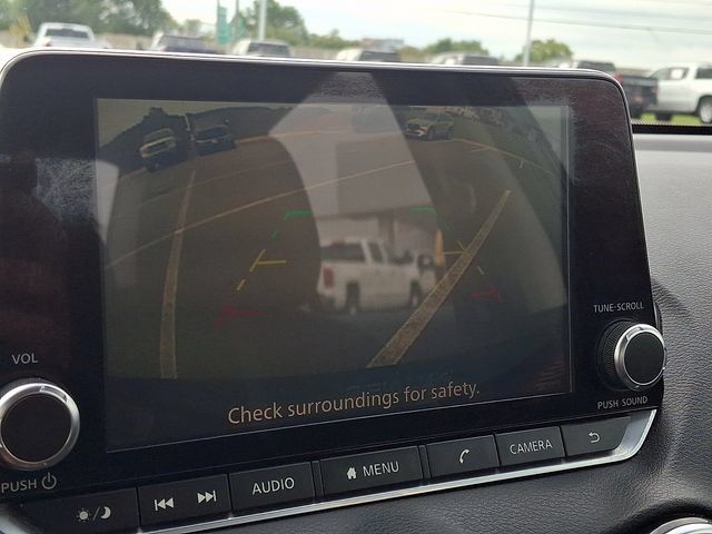 Used 2020 Nissan Sentra SV FWD image 17