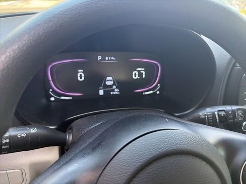 Used 2023 Kia Soul LX image 18