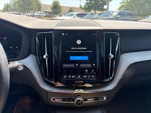 Certified 2025 Volvo XC60 B5 Plus w/ Protection Package Premier AWD/4WD image 18