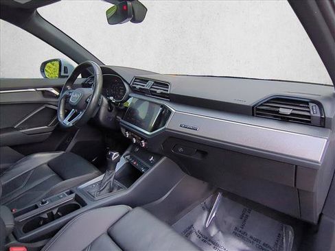 Used 2021 Audi Q3 2.0T Premium w/ Convenience Package AWD/4WD image 25