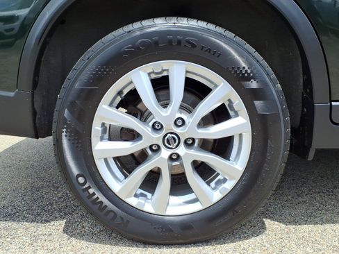 Used 2019 Nissan Rogue SV AWD/4WD image 7