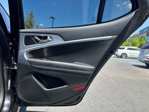 Used 2020 Genesis G70 2.0T w/ Elite Package RWD image 16
