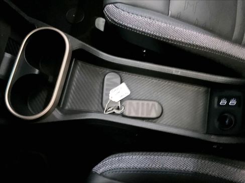 Certified 2025 MINI Cooper S FWD image 13