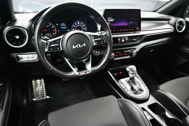 Used 2023 Kia Forte GT-Line w/ GT-Line Technology Package FWD image 14