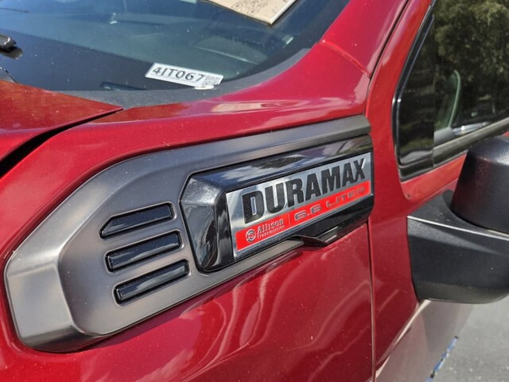 Used 2025 GMC Sierra 2500 AT4X AWD/4WD image 3