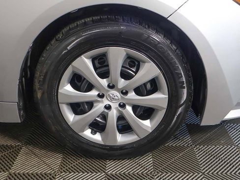 Used 2023 Toyota Corolla LE FWD image 18