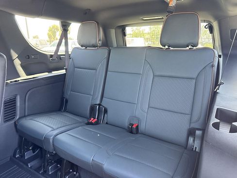 New 2026 GMC Yukon XL AT4 w/ AT4 Premium Plus Package AWD/4WD image 25
