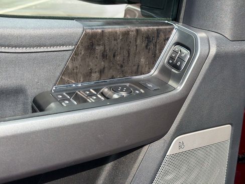 Used 2025 Ford F450 Lariat image 39