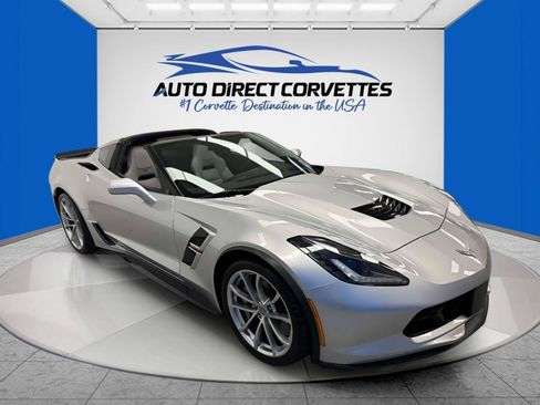 Used 2017 Chevrolet Corvette Grand Sport w/ Z07 Performance Package RWD image 4