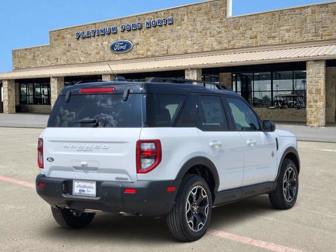 New 2026 Ford Bronco Sport Outer Banks AWD/4WD image 5