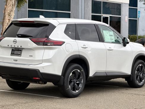 New 2026 Nissan Rogue SV image 4