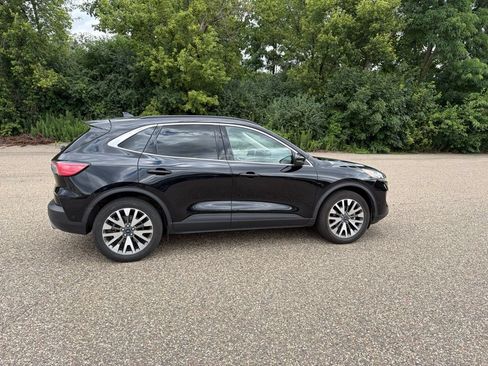 Used 2020 Ford Escape Titanium AWD/4WD image 25