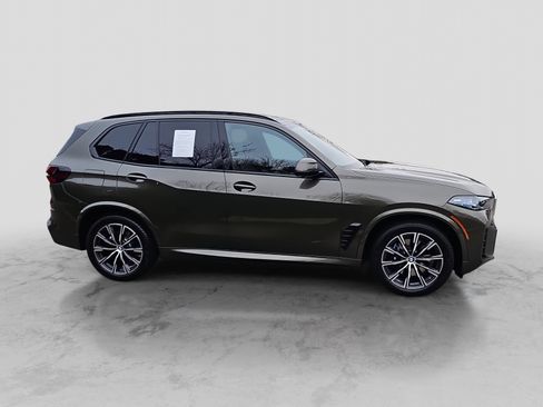 Used 2026 BMW X5 xDrive40i w/ Executive Package image 4