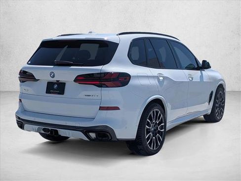 Certified 2024 BMW X5 xDrive50e w/ M Sport Package image 5