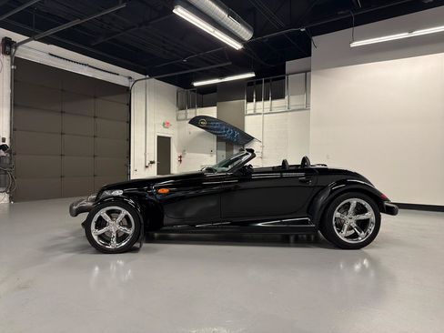 Used 1999 Plymouth Prowler RWD image 4