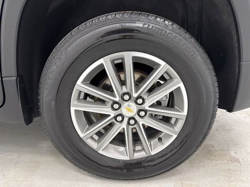 Used 2023 Chevrolet Traverse LT w/ LPO, Floor Liner Package image 36