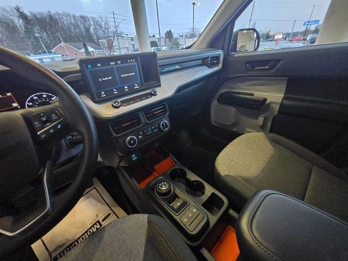 Used 2024 Ford Maverick XLT image 17