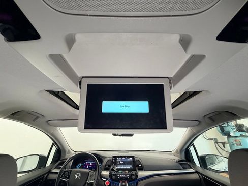Used 2019 Honda Odyssey Touring image 13