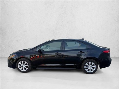 Used 2024 Toyota Corolla LE FWD image 13