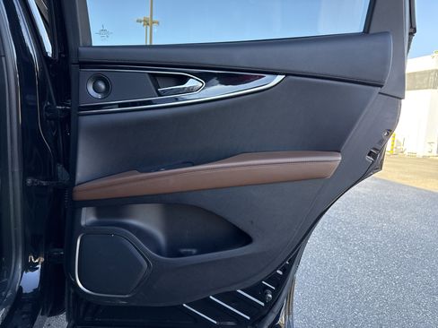 Used 2022 Lincoln Nautilus Reserve w/ Equipment Group 201A image 46