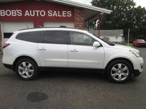 Used 2016 Chevrolet Traverse LTZ AWD/4WD image 6