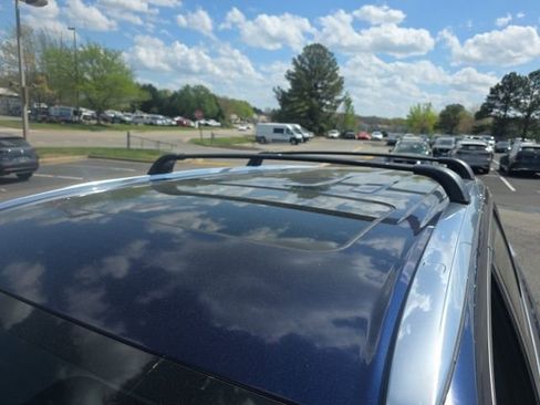 Used 2015 Toyota Highlander XLE image 12