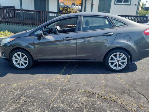 Used 2019 Ford Fiesta SE w/ Equipment Group 201A FWD image 8