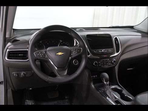 Certified 2024 Chevrolet Equinox LT FWD image 6