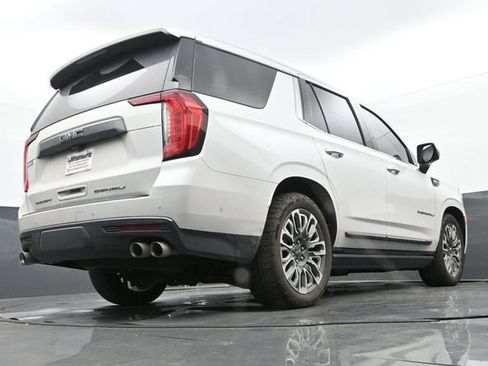 Used 2023 GMC Yukon Denali Ultimate AWD/4WD image 11