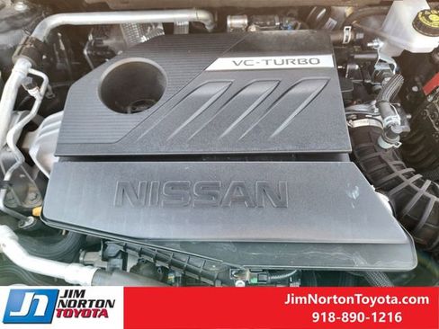Used 2025 Nissan Rogue SV image 31