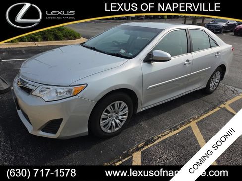 Used 2014 Toyota Camry LE FWD image 1