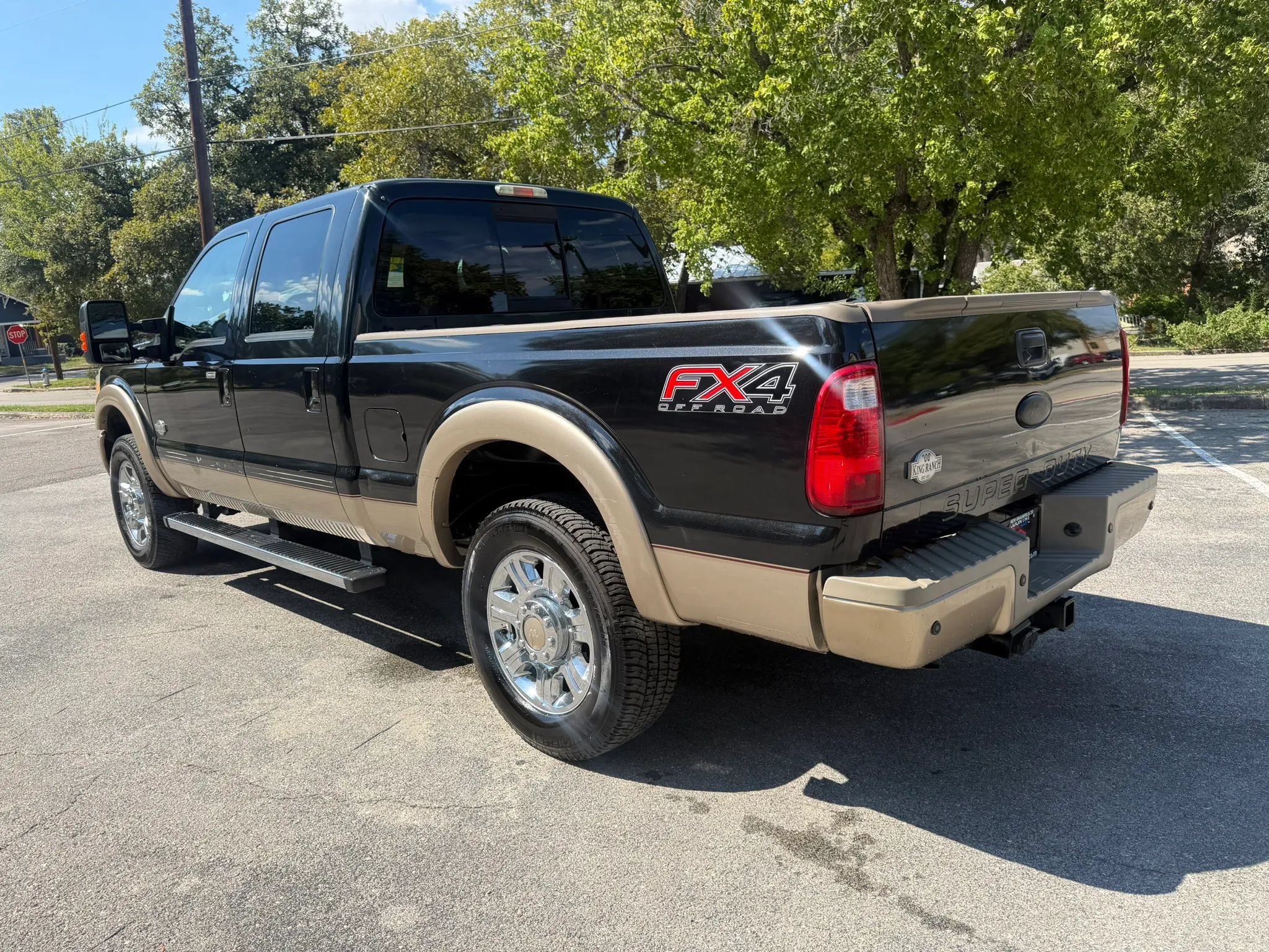 Used 2012 Ford F250 King Ranch w/ King Ranch w/Chrome Pkg AWD/4WD image 7