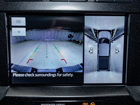 Used 2021 Ford F250 Platinum w/ FX4 Off-Road Package image 17