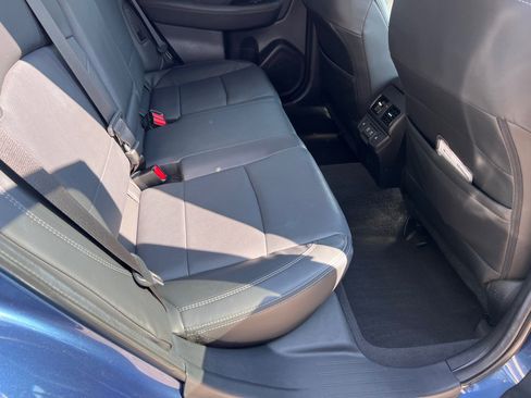 Used 2019 Subaru Outback 2.5i Limited AWD/4WD image 12