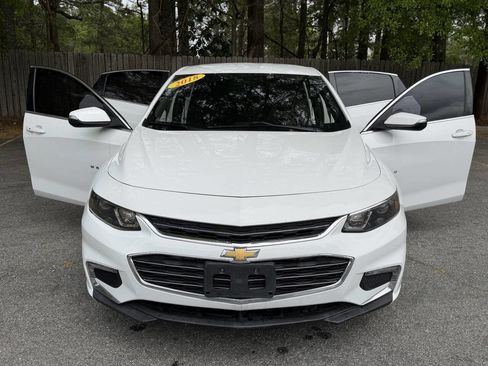 Used 2018 Chevrolet Malibu LT image 23