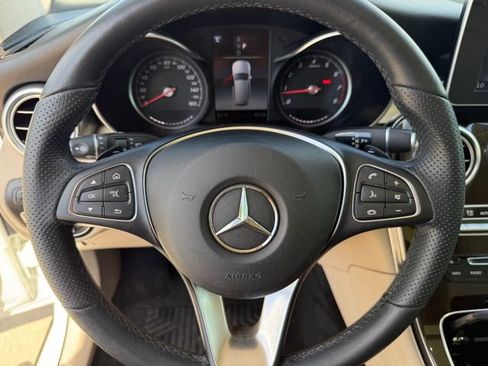 Used 2019 Mercedes-Benz GLC 300 image 12