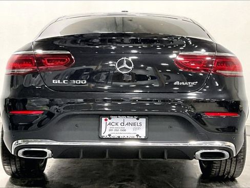 Used 2023 Mercedes-Benz GLC 300 4MATIC Coupe image 4