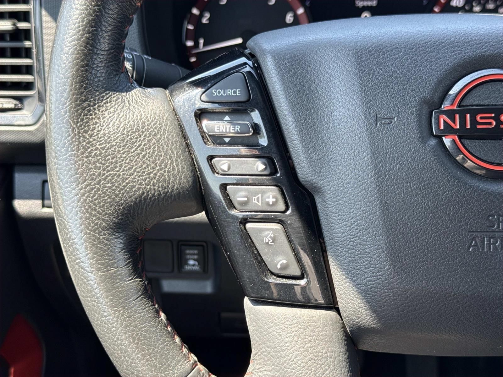 Used 2022 Nissan Frontier PRO-4X AWD/4WD image 15