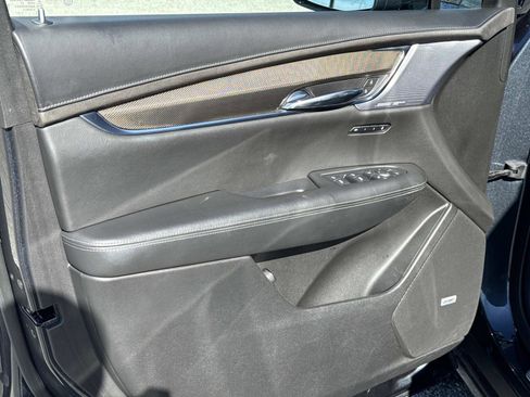 Used 2020 Cadillac XT6 Premium Luxury w/ Platinum Package image 13