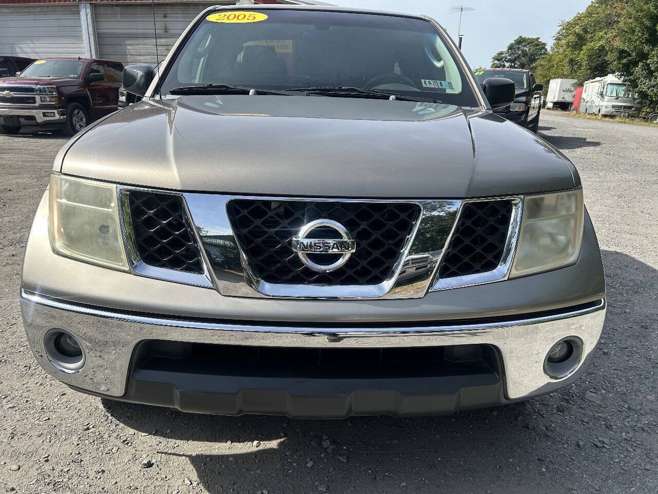 Used 2005 Nissan Frontier LE w/ (H02) Audio Pkg AWD/4WD image 6