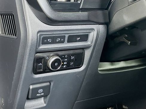 Used 2023 Ford F150 XLT w/ Equipment Group 302A High RWD image 10