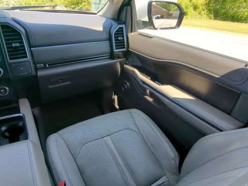 Certified 2019 Ford Expedition Max Limited image 15