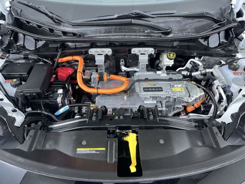 Certified 2023 Nissan Ariya AWD image 28