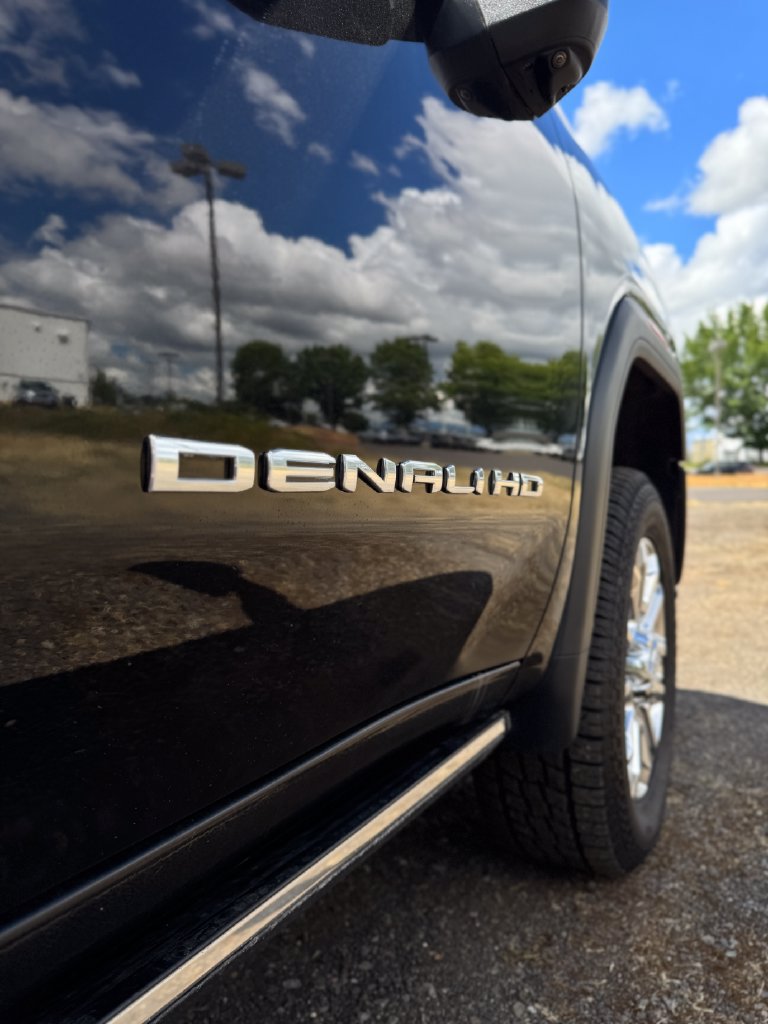 Used 2022 GMC Sierra 3500 Denali w/ Denali Black Diamond Edition AWD/4WD image 54