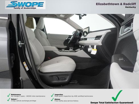 Used 2025 Mitsubishi Outlander AWD image 10