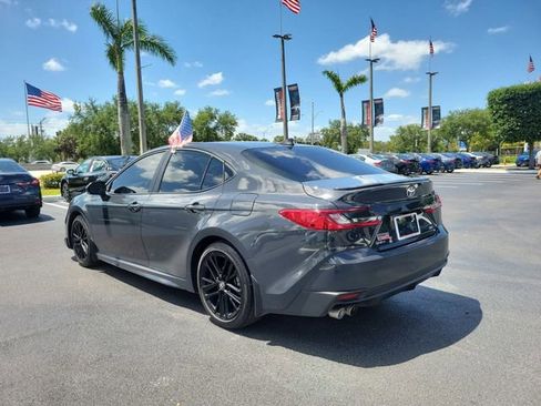 Used 2025 Toyota Camry SE FWD image 7